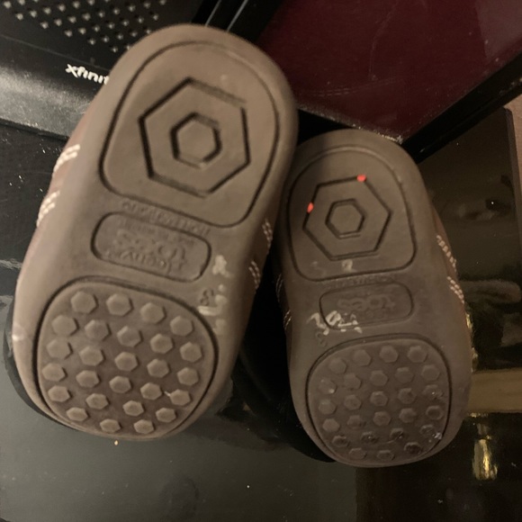 Boy infant boots Nwot - Picture 4 of 4